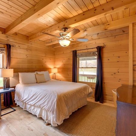 Creekside Bryson City Cabin With Private Hot Tub 外观 照片