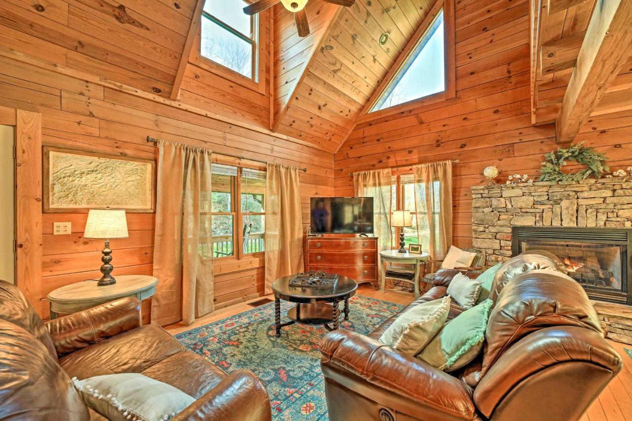 Creekside Bryson City Cabin With Private Hot Tub 外观 照片