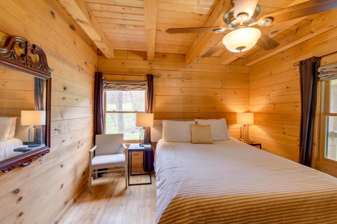 Creekside Bryson City Cabin With Private Hot Tub 外观 照片